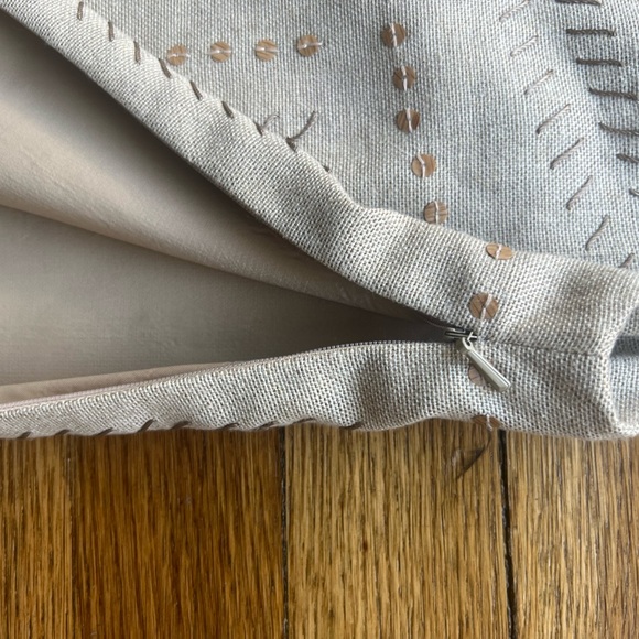 Ellen Tracy White Embellished Sleeveless Tank Top - Picture 7 of 7